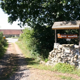 Le Petit Maison